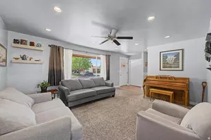 733 E 60 N, Orem, UT 84097 - Photo 3