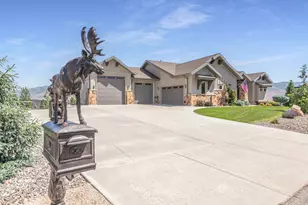6226 E Hawks Ln, Huntsville, UT 84317 - Photo 3