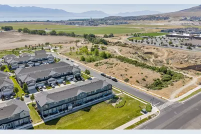7407 N Cottage Ln, Eagle Mountain, UT 84005 - Photo 35