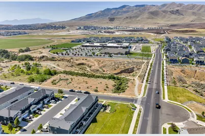 7407 N Cottage Ln, Eagle Mountain, UT 84005 - Photo 37