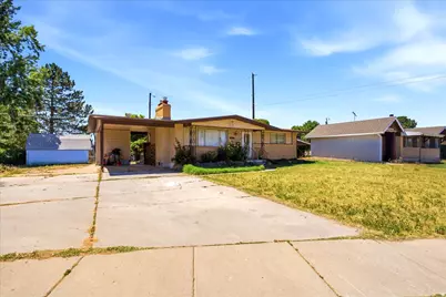 4679 S 2475 W, Roy, UT 84067 - Photo 3