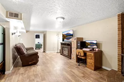 4679 S 2475 W, Roy, UT 84067 - Photo 21
