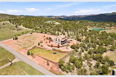 75 N 200 E, Alton, UT 84710 - Photo 15