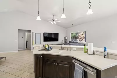 1083 N 2190 W, Saint George, UT 84770 - Photo 13