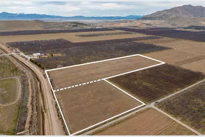600 N Center St, Santaquin, UT 84655 - Photo 9