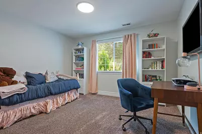 19 W 550 N, Farmington, UT 84025 - Photo 25