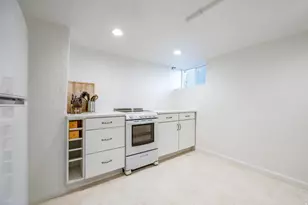 143 S 400 E, Salt Lake City, UT 84111 - Photo 31