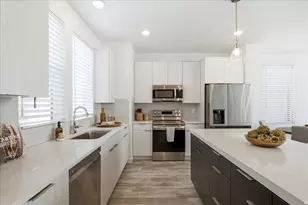 11264 S Holly Springs Dr, South Jordan, UT 84009 - Photo 3