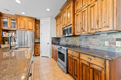 576 S 1800 E, Fruit Heights, UT 84037 - Photo 7