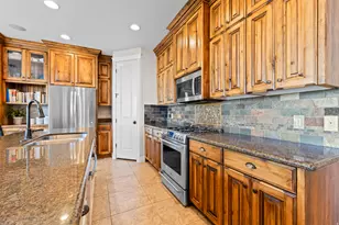 576 S 1800 E, Fruit Heights, UT 84037 - Photo 7
