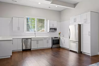 576 S 1800 E, Fruit Heights, UT 84037 - Photo 33