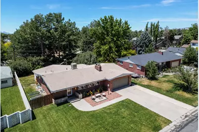 4546 Arcadia Ln, Holladay, UT 84117 - Photo 5