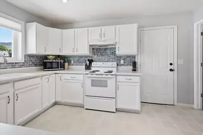 51 S 1300 E, Hyrum, UT 84319 - Photo 15