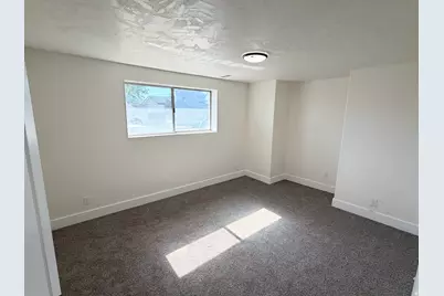5462 S 5425 W, Kearns, UT 84118 - Photo 9