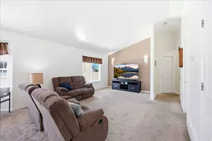 55 E 600 S, Kaysville, UT 84037 - Photo 5