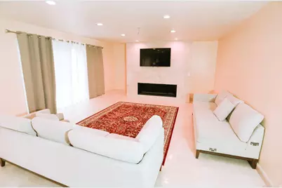 8068 S Twelve Dr, Sandy, UT 84094 - Photo 5