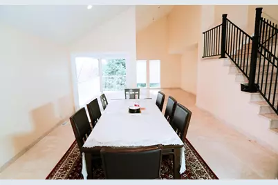 8068 S Twelve Dr, Sandy, UT 84094 - Photo 3