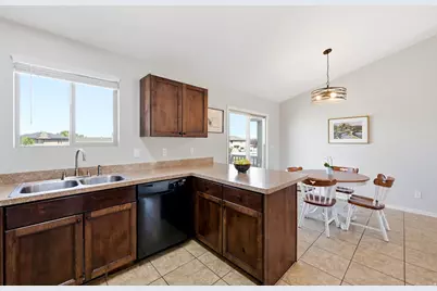 4217 S 3450 W, West Haven, UT 84401 - Photo 9