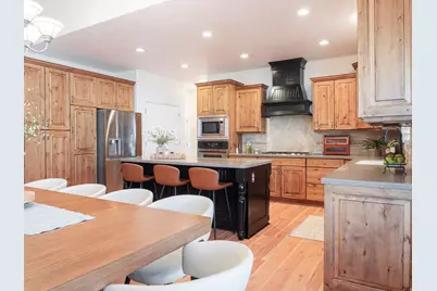 3758 W River Meadows Dr, Riverton, UT 84065 - Photo 5