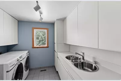 2185 E Applewood Ave S, Holladay, UT 84121 - Photo 25