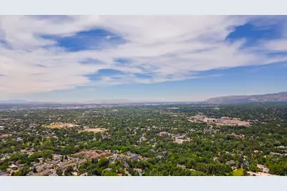 2185 E Applewood Ave S, Holladay, UT 84121 - Photo 33
