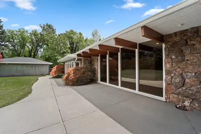 2185 E Applewood Ave S, Holladay, UT 84121 - Photo 5