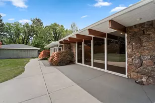 2185 E Applewood Ave S, Holladay, UT 84121 - Photo 5