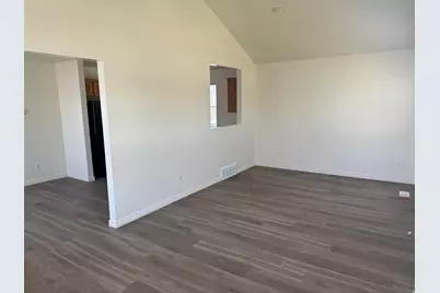 327 N 270 W, Tremonton, UT 84337 - Photo 3