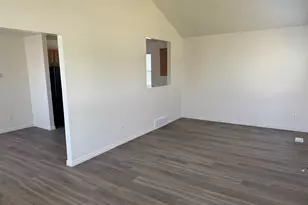 327 N 270 W, Tremonton, UT 84337 - Photo 3