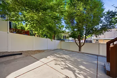 4042 W Scarsborough Ln, West Jordan, UT 84084 - Photo 33
