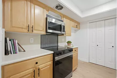 5544 S Springtree Ln E, Salt Lake City, UT 84107 - Photo 9