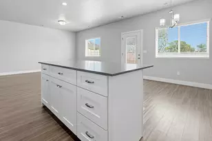 289 E 1500 N, Harrisville, UT 84404 - Photo 5
