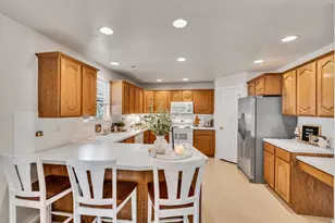 2494 N Dorchester Ave, Harrisville, UT 84414 - Photo 13