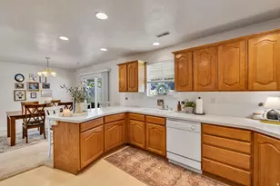 2494 N Dorchester Ave, Harrisville, UT 84414 - Photo 15