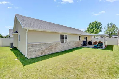 2494 N Dorchester Ave, Harrisville, UT 84414 - Photo 29