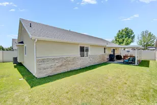 2494 N Dorchester Ave, Harrisville, UT 84414 - Photo 29