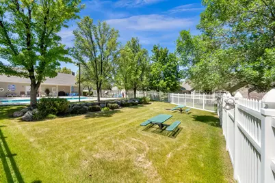 2136 W Jordan Villa Dr, West Jordan, UT 84088 - Photo 7