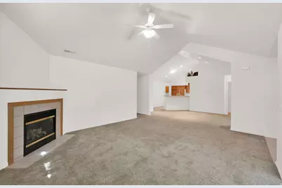 2136 W Jordan Villa Dr, West Jordan, UT 84088 - Photo 11