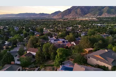 1682 E Julho St, Sandy, UT 84093 - Photo 71