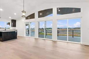 2513 S Country Club Dr, Garden City, UT 84028 - Photo 9