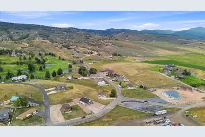 2513 S Country Club Dr, Garden City, UT 84028 - Photo 43