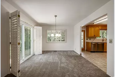 385 E Brahma Dr, Murray, UT 84107 - Photo 3