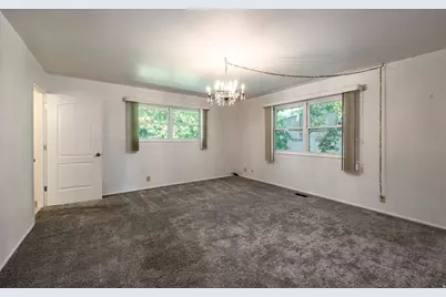 385 E Brahma Dr, Murray, UT 84107 - Photo 9