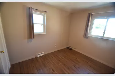 73 S Broadway St, Tooele, UT 84074 - Photo 23