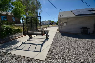 73 S Broadway St, Tooele, UT 84074 - Photo 13