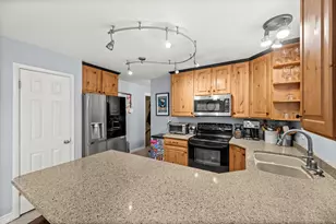 1859 E 4650 S, Holladay, UT 84117 - Photo 5