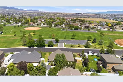 5433 W Toscana Way, Herriman, UT 84096 - Photo 37
