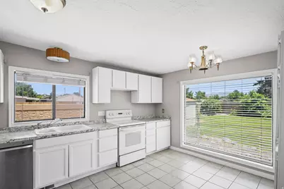 3351 S 1940 W, West Valley, UT 84119 - Photo 13