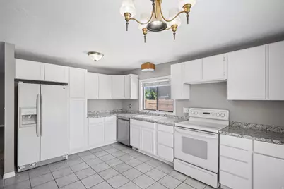 3351 S 1940 W, West Valley, UT 84119 - Photo 15