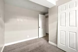 6638 S 5420 W, West Jordan, UT 84081 - Photo 25